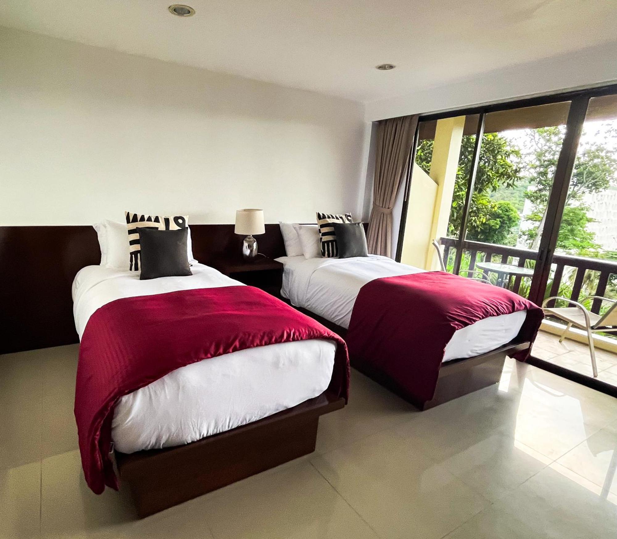 Sea Hills Resort Patong Ngoại thất bức ảnh