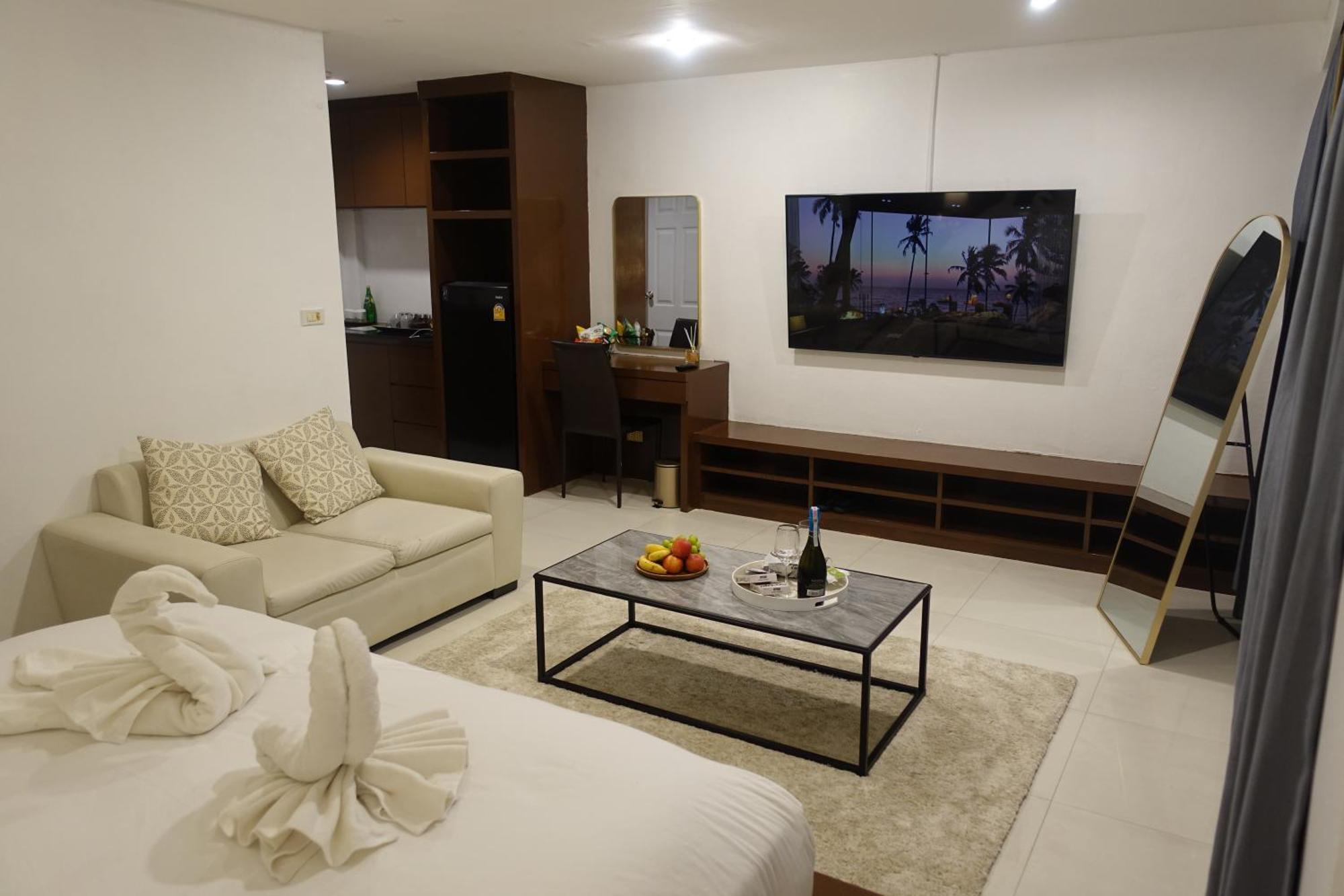 Sea Hills Resort Patong Ngoại thất bức ảnh