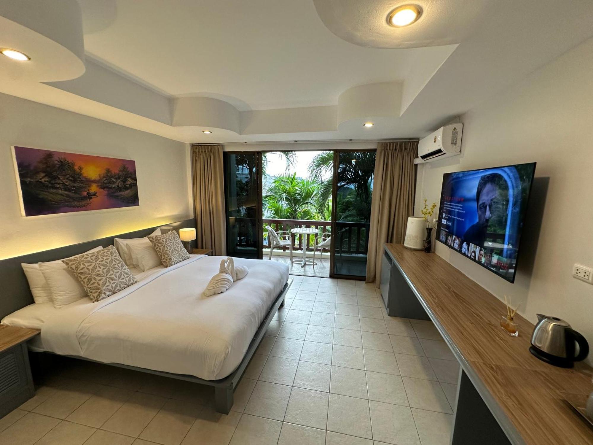 Sea Hills Resort Patong Ngoại thất bức ảnh