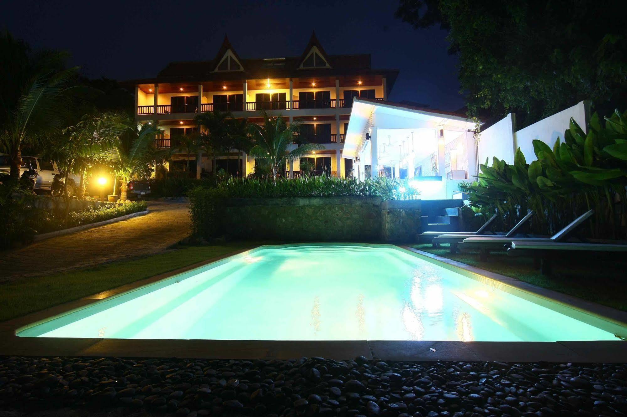 Sea Hills Resort Patong Ngoại thất bức ảnh